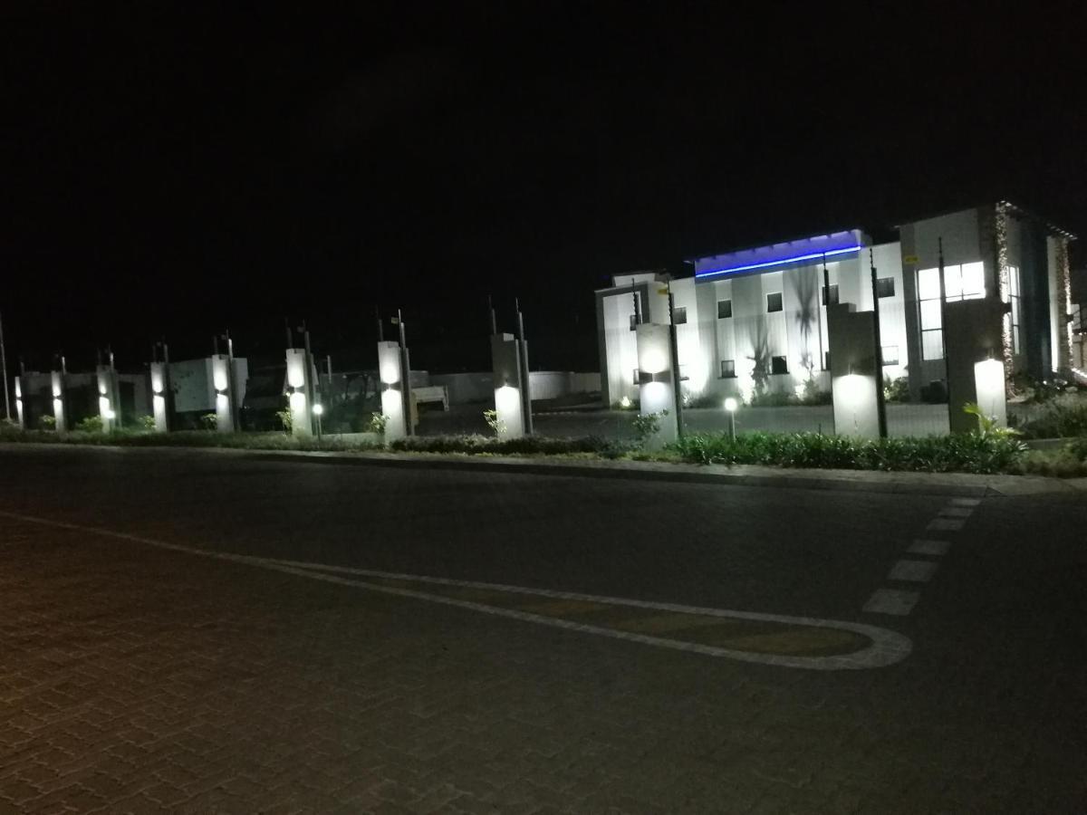 King'S Palace Hotel Rustenburg Exterior foto